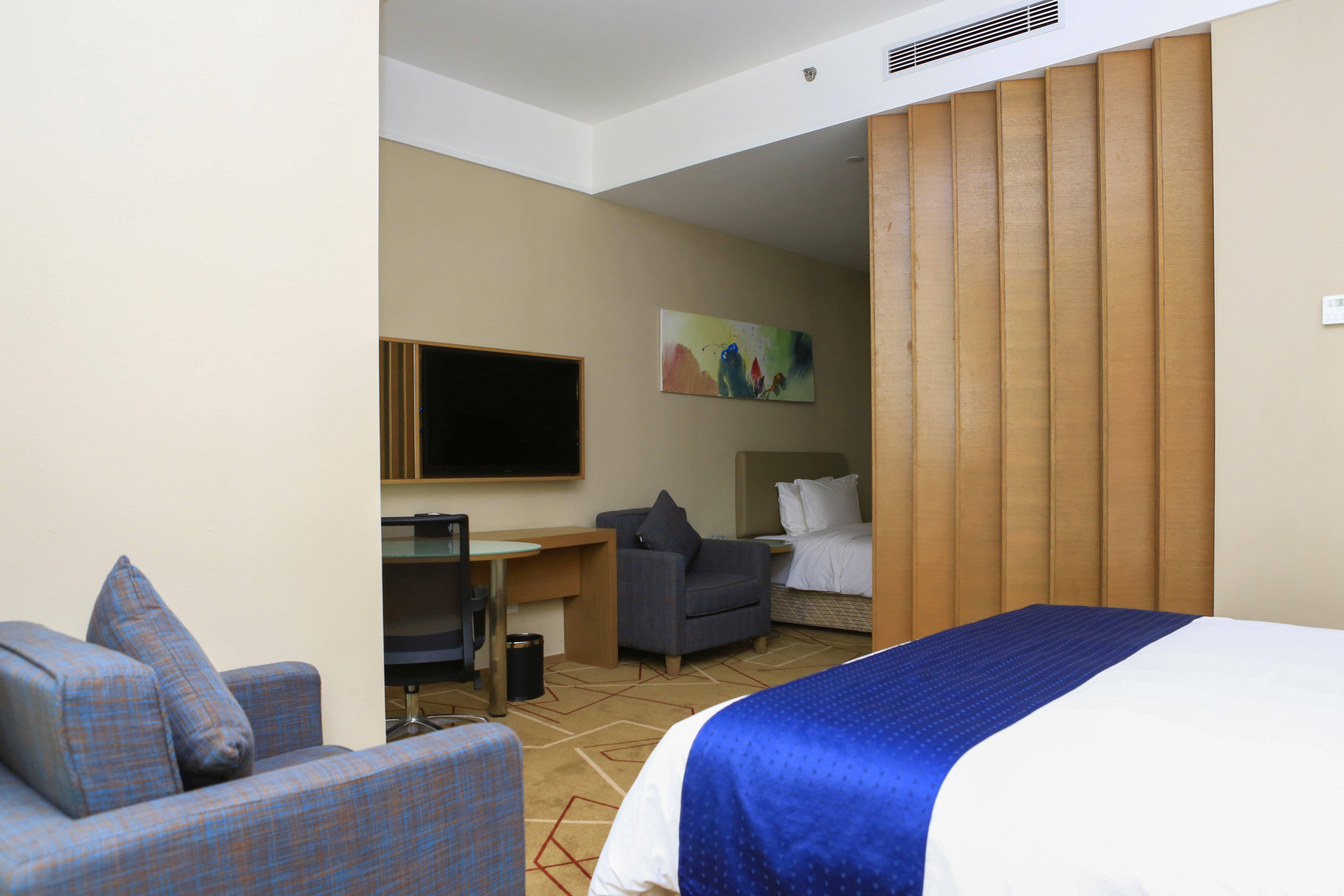 Holiday Inn Express Chengdu West Gate By Ihg Exteriör bild